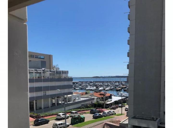 Departamento · 67m² · 3 Ambientes · 1 Cochera
