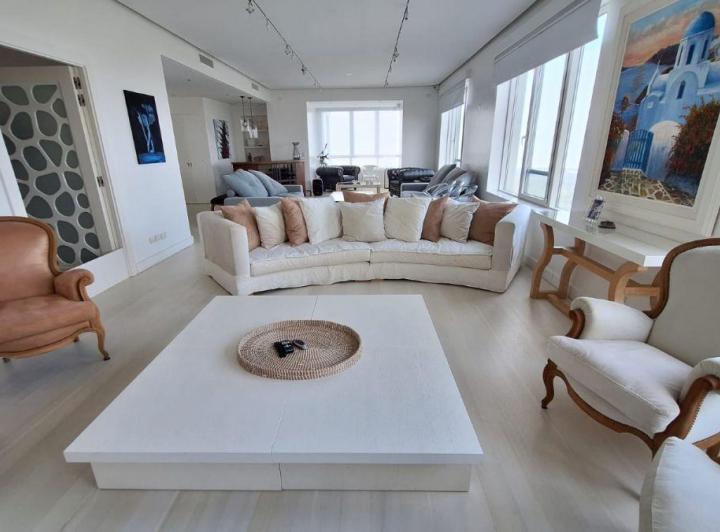 Departamento · 230m² · 3 Ambientes · 2 Cocheras