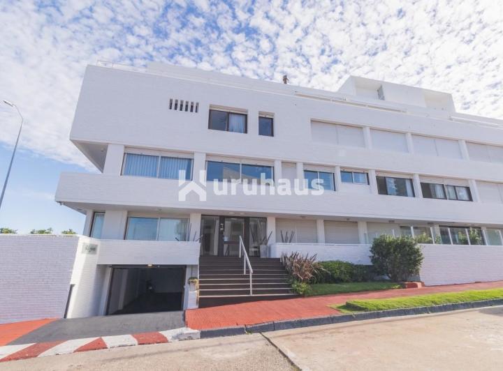 Departamento · 65m² · 3 Ambientes · 1 Cochera