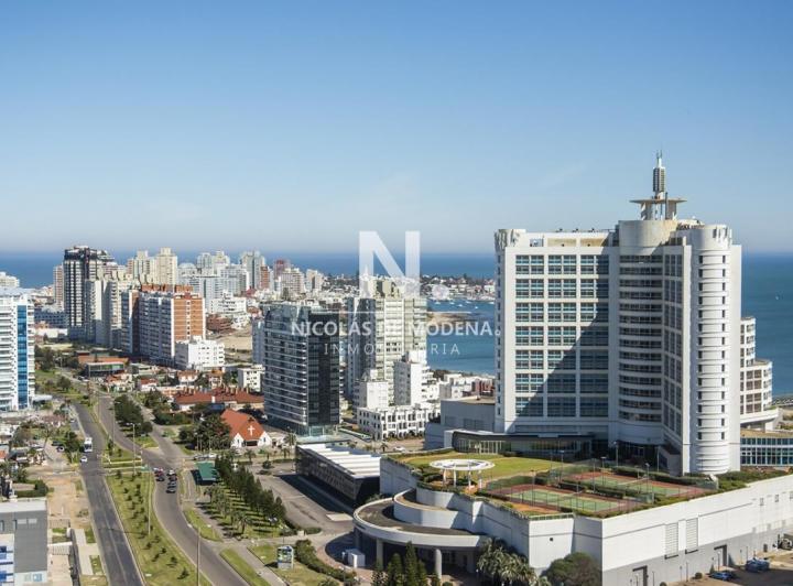 Departamento · 330m² · 4 Ambientes · 1 Cochera