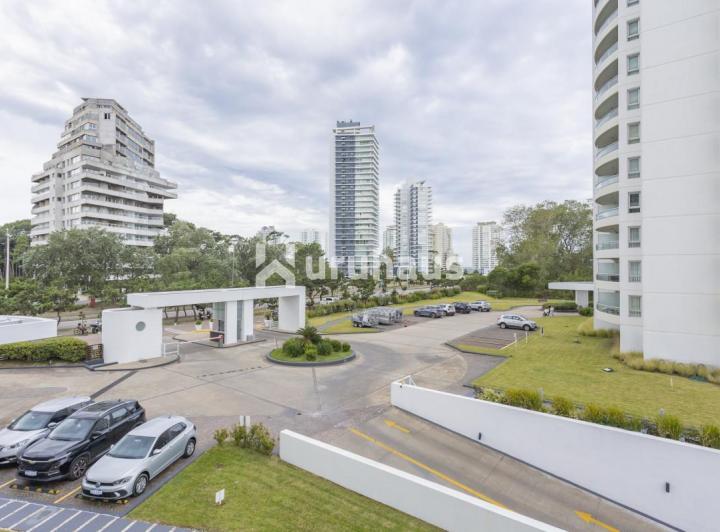 Departamento · 88m² · 4 Ambientes · 1 Cochera