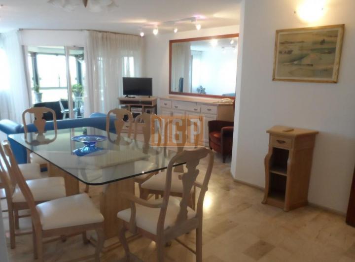 Departamento · 170m² · 4 Ambientes · 1 Cochera