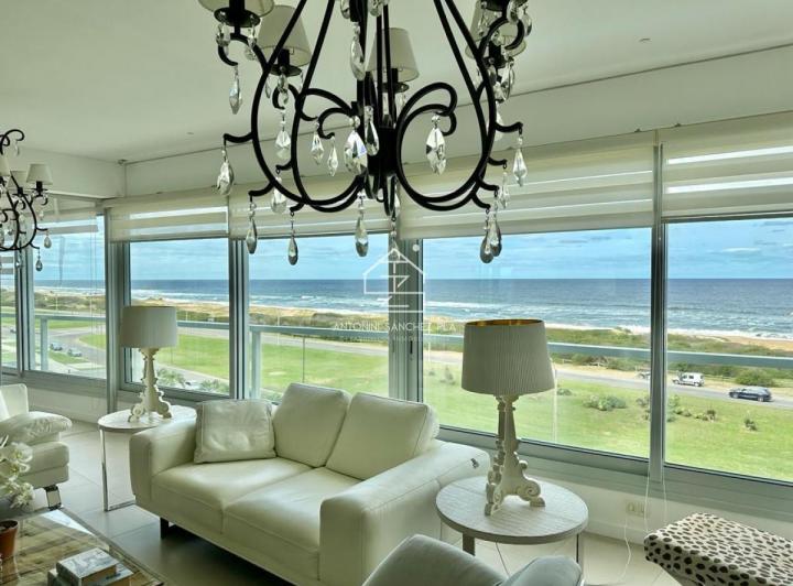 Departamento · 218m² · 4 Ambientes · 1 Cochera