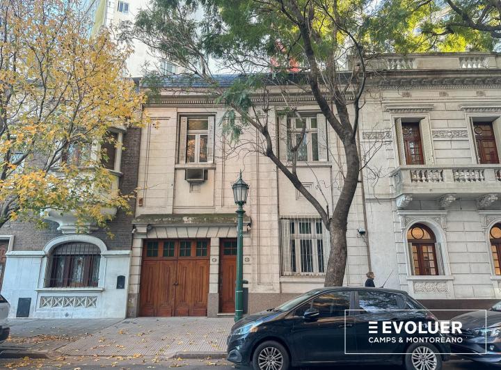 Casa · 154m² · 5 Ambientes · 1 Cochera