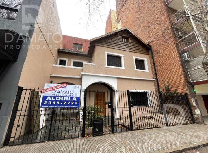 Casa · 350m² · 7 Ambientes