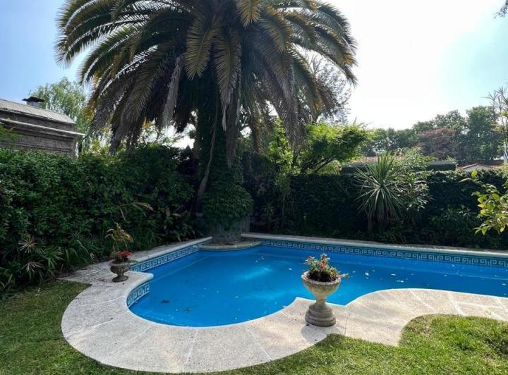 Casa · 437m² · 4 Ambientes · 1 Cochera