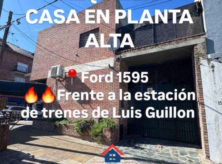 Casa · 200m² · 4 Ambientes · 2 Cocheras
