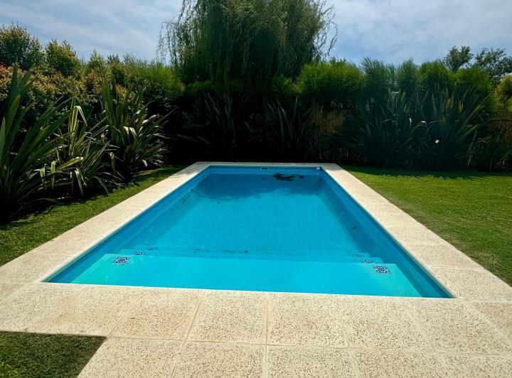 Casa · 160m² · 5 Ambientes · 1 Cochera