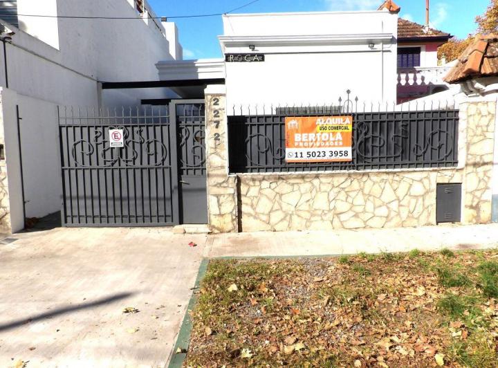 Casa · 227m² · 5 Ambientes · 4 Cocheras