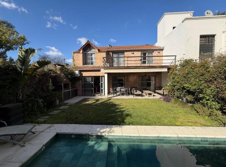 Casa · 246m² · 4 Ambientes