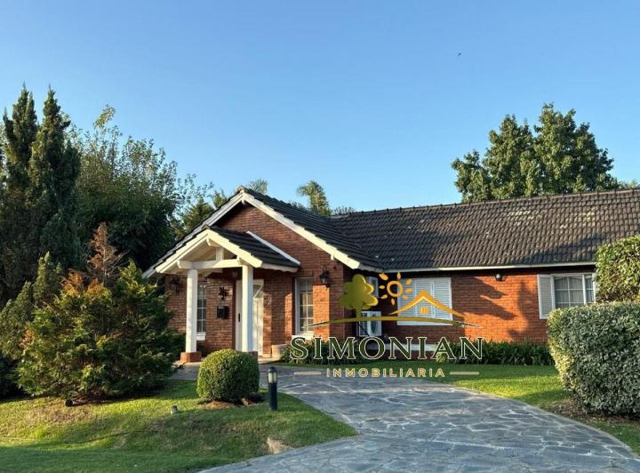 Casa · 150m² · 7 Ambientes