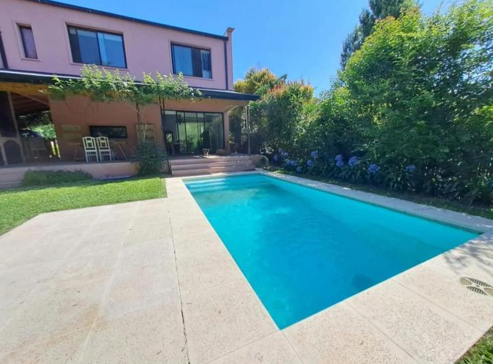 Casa · 113m² · 4 Dormitorios