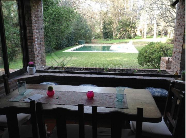 Casa · 170m² · 5 Ambientes · 1 Cochera