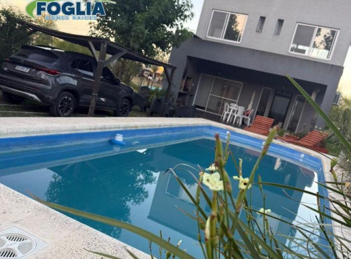 Casa · 140m² · 4 Ambientes · 1 Cochera