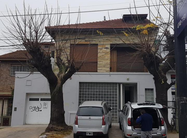 Casa · 180m² · 5 Ambientes · 1 Cochera