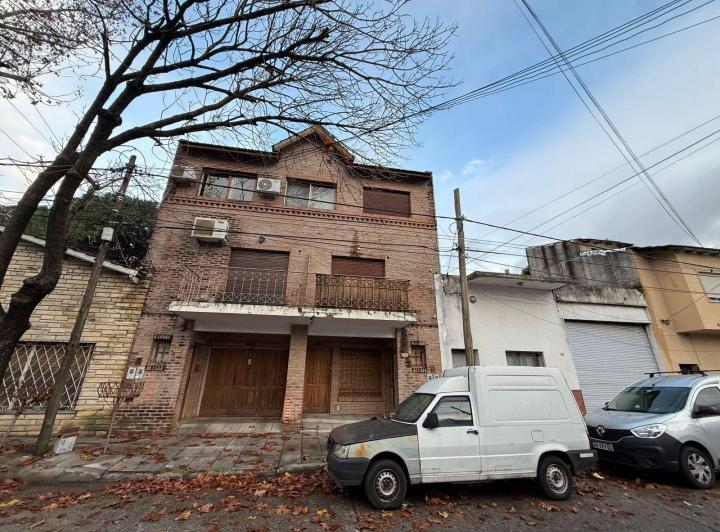 Casa · 115m² · 4 Ambientes · 1 Cochera