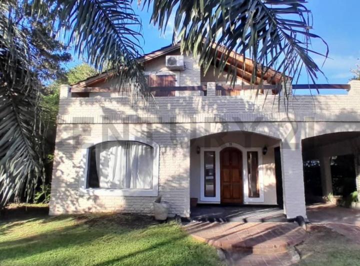 Casa · 133m² · 5 Ambientes · 2 Cocheras