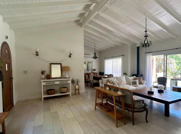Casa · 150m² · 3 Ambientes · 1 Cochera