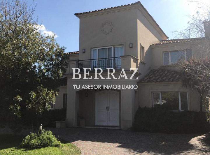 Casa · 340m² · 5 Ambientes