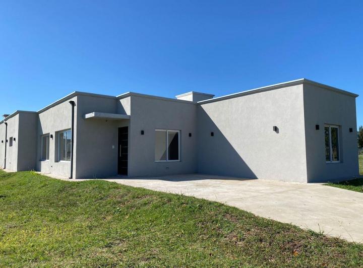 Casa · 150m² · 4 Ambientes · 1 Cochera