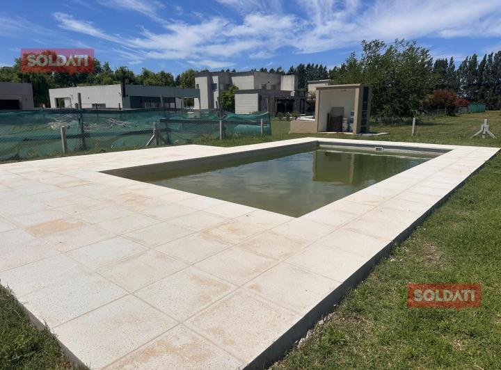 Casa · 133m² · 4 Ambientes · 1 Cochera