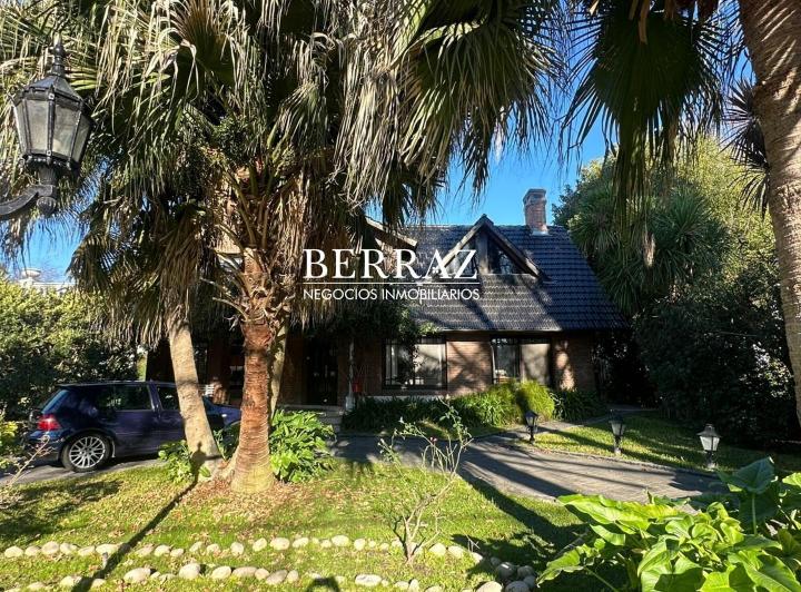 Casa · 283m² · 6 Ambientes