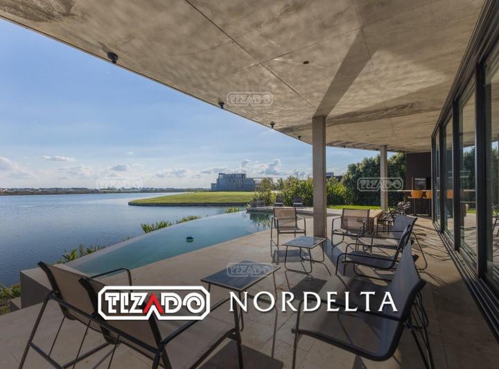 Casa · 500m² · 5 Ambientes · 1 Cochera