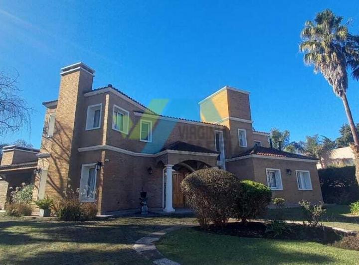 Casa · 131m² · 1 Cochera