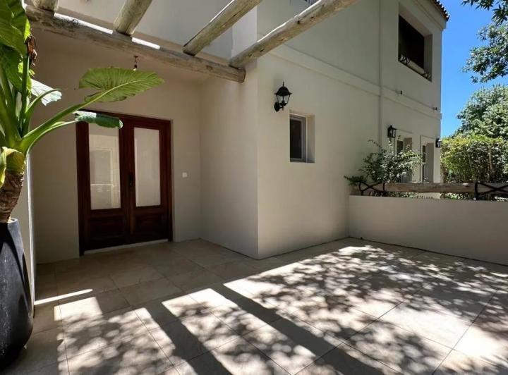 Casa · 265m² · 7 Ambientes