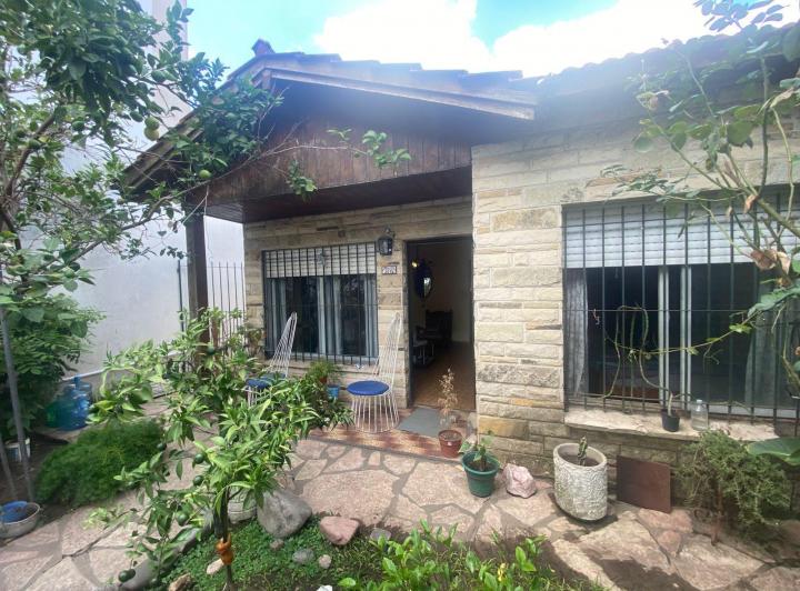 Casa · 80m² · 4 Ambientes