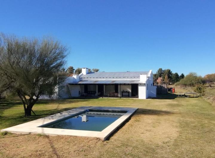 Casa · 180m² · 4 Ambientes · 2 Cocheras
