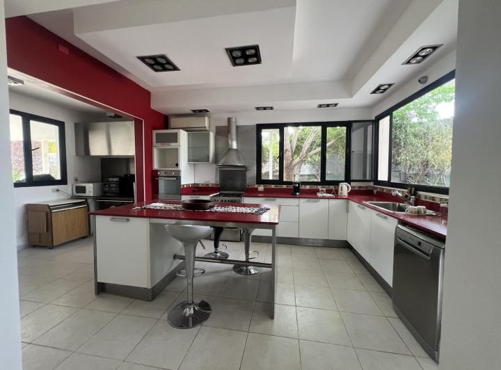 Casa · 400m² · 5 Ambientes