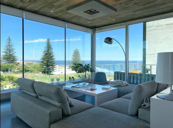 Casa · 304m² · 7 Ambientes