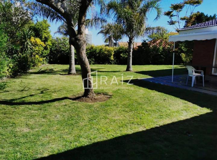 Casa · 720m² · 5 Ambientes · 1 Cochera