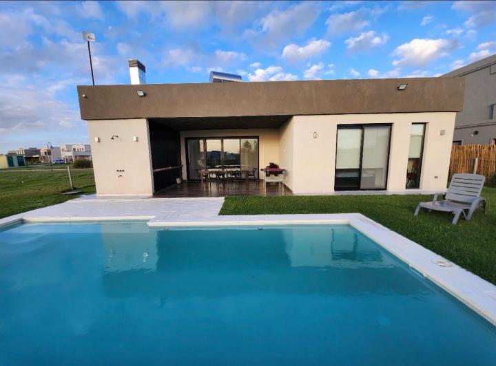 Casa · 600m² · 4 Ambientes