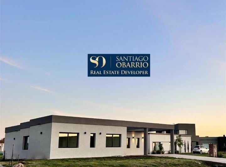 Casa · 173m² · 4 Ambientes · 2 Cocheras