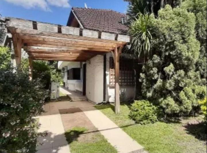 Casa · 150m² · 5 Ambientes · 1 Cochera