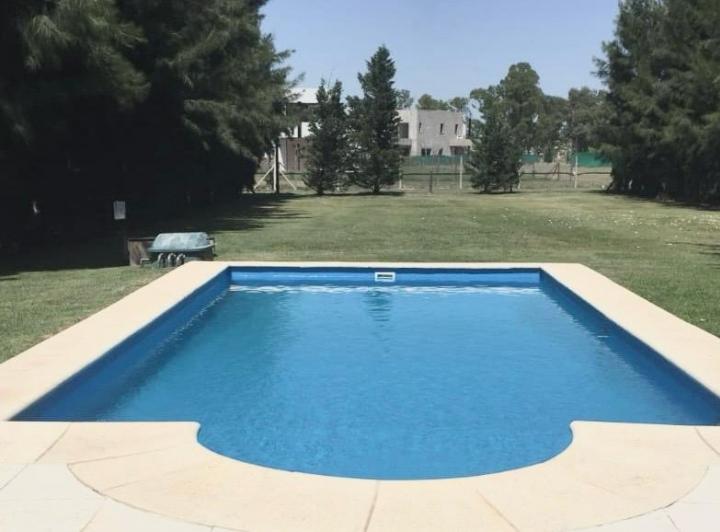 Casa · 400m² · 7 Ambientes · 4 Cocheras