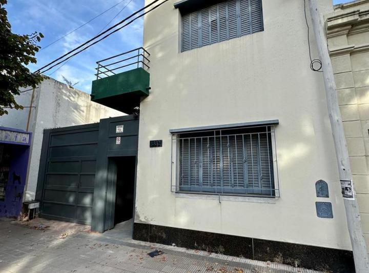 Casa · 120m² · 5 Ambientes