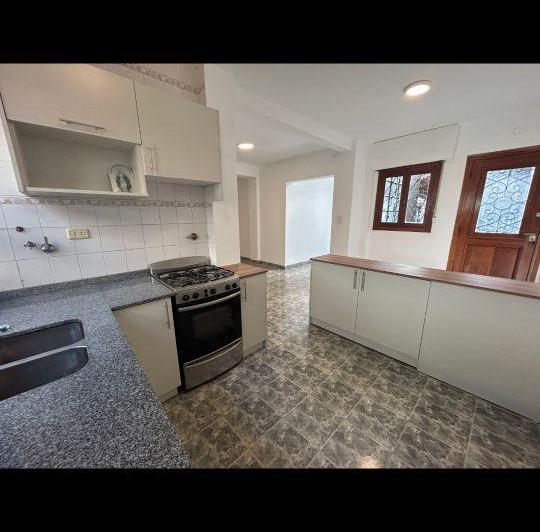 Casa · 185m² · 3 Ambientes · 1 Cochera
