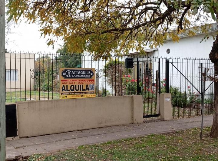 Casa · 50m² · 2 Ambientes · 3 Cocheras