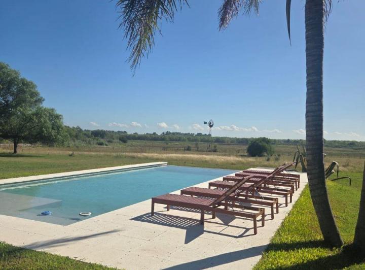 Casa · 180m² · 5 Ambientes
