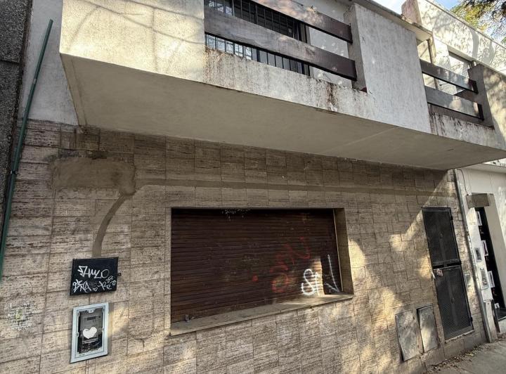 Casa · 130m² · 7 Ambientes