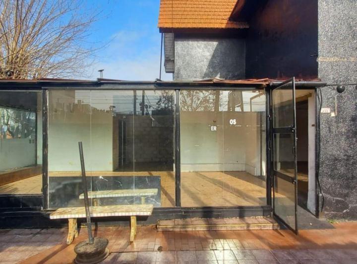 Casa · 180m² · 3 Ambientes · 1 Cochera