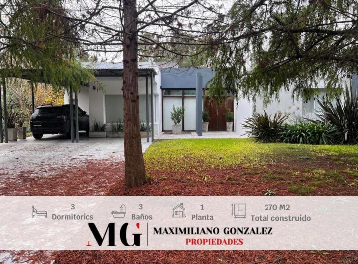 Casa · 250m² · 8 Ambientes · 2 Cocheras