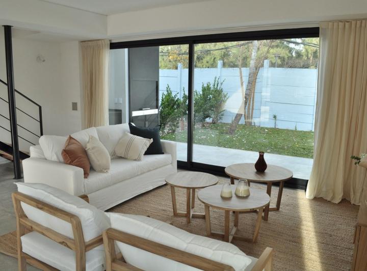 Casa · 145m² · 4 Ambientes · 2 Cocheras