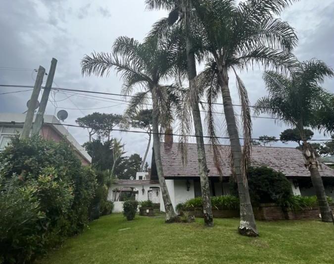 Casa · 2500m² · 5 Ambientes