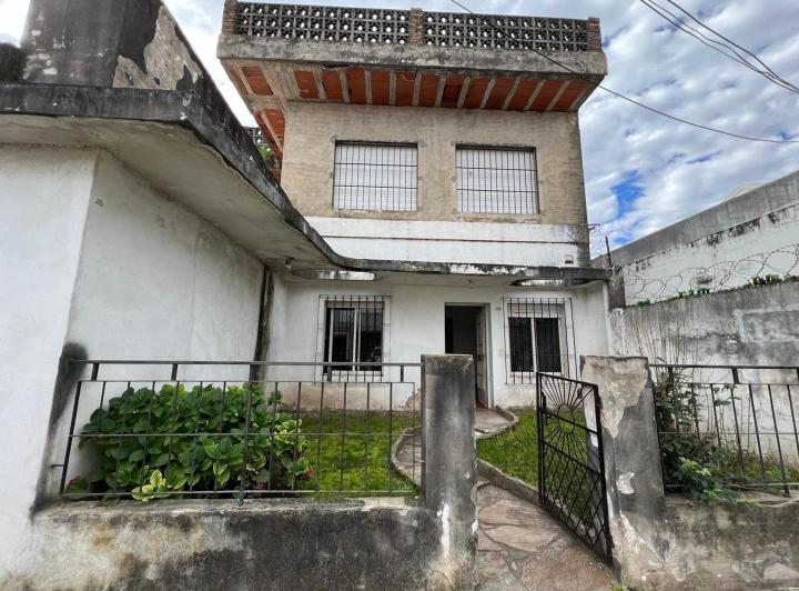 Casa · 425m² · 5 Ambientes · 1 Cochera