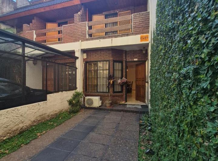 Casa · 140m² · 5 Ambientes · 1 Cochera