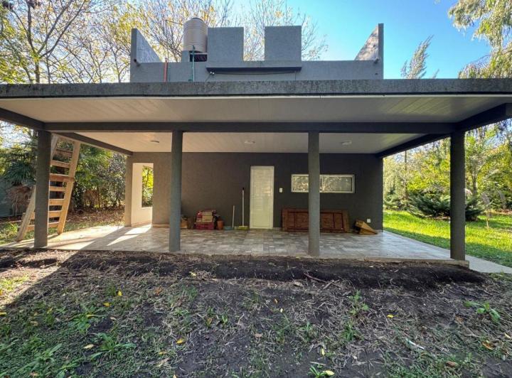 Casa · 80m² · 2 Ambientes · 2 Cocheras
